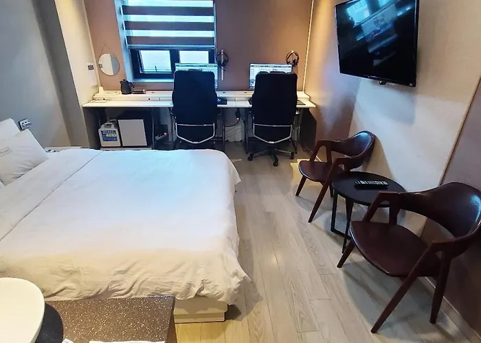 Seomyeon Ib 2* Busan